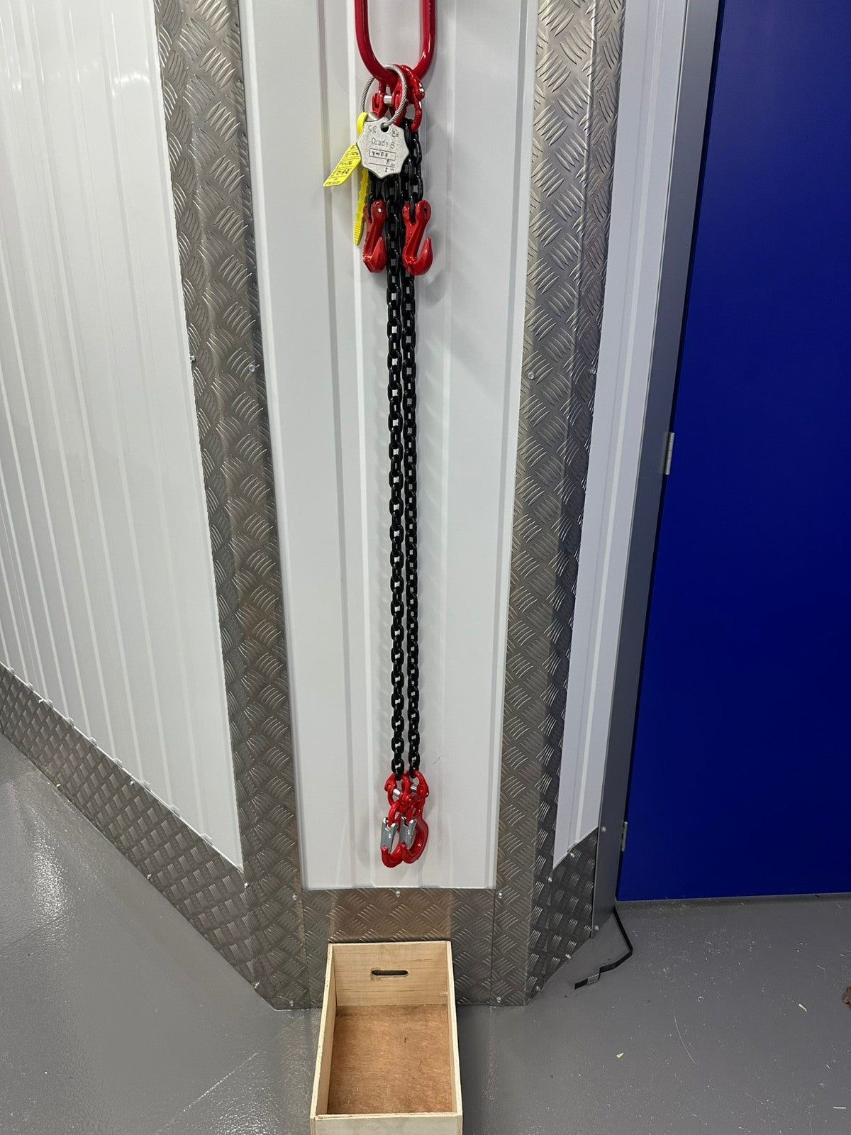 1mtr x 2 leg 7mm Lifting Chain Sling 2.12 tonne with Shortners and Loler Cert