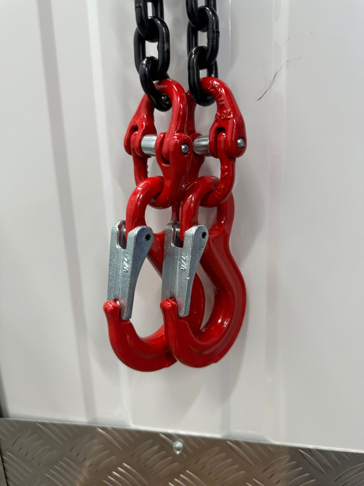 1mtr x 2 leg 7mm Lifting Chain Sling 2.12 tonne with Shortners and Loler Cert