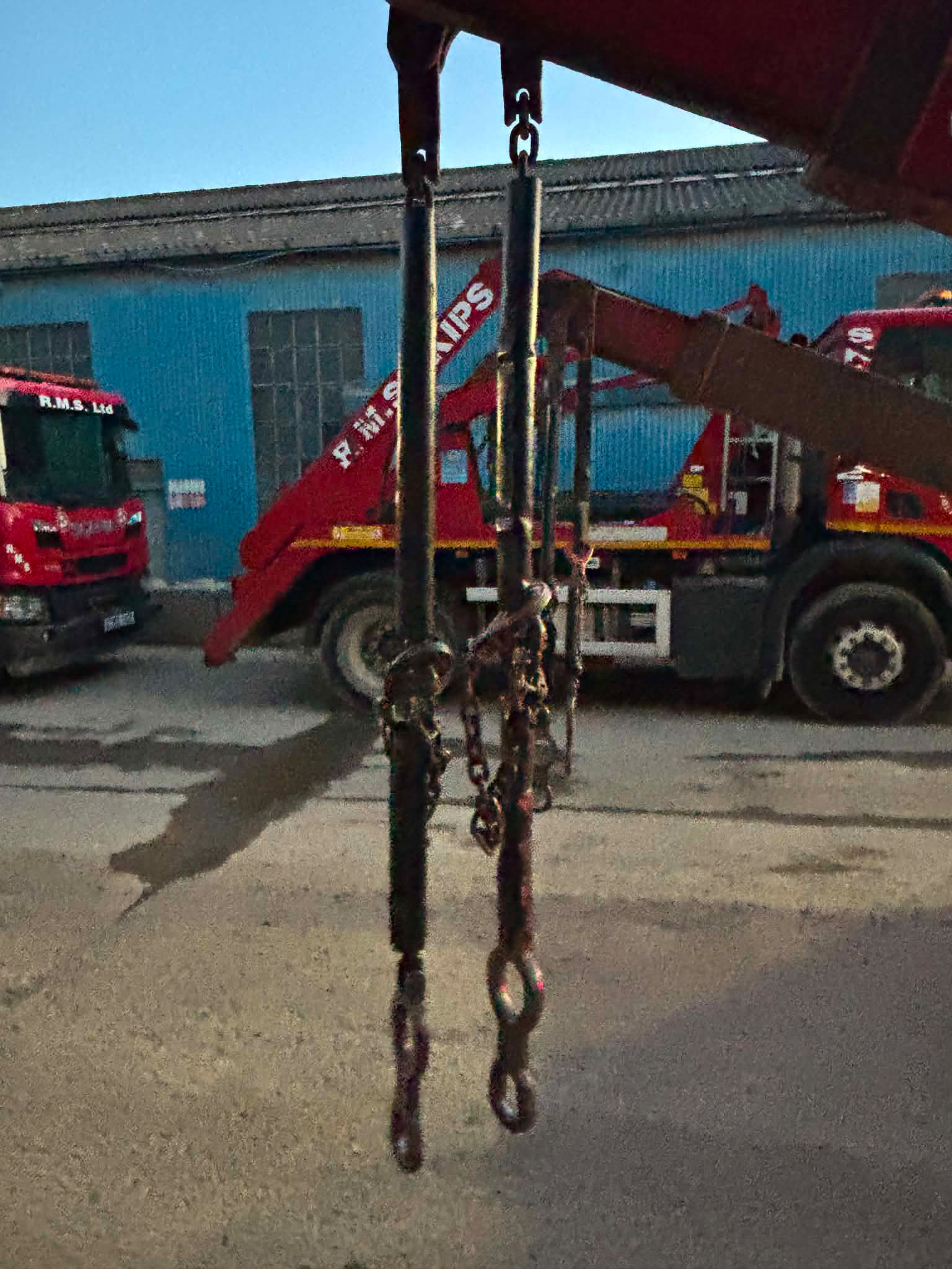 Skip Loader Chain Wear Sleeves 1M